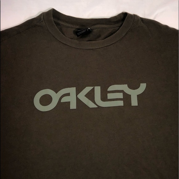 Men’s Oakley Spell Out Logo Graphic Short Sleeve T-Shirt Size Medium Green - Picture 2 of 6